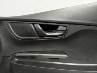 GUARNECIDO PUERTA DELANTERA DERECHA HYUNDAI KONA
