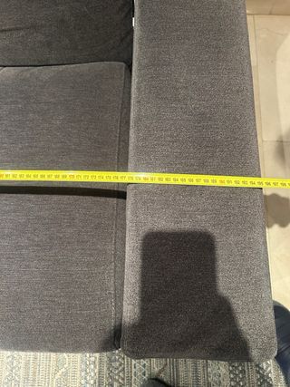 Sofá chaise longue gris hecho a medida