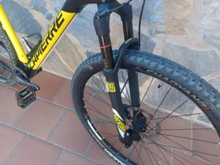 Bicicleta Montagna Carbonio 29