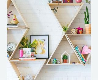 Estantería de madera triangular Son 3