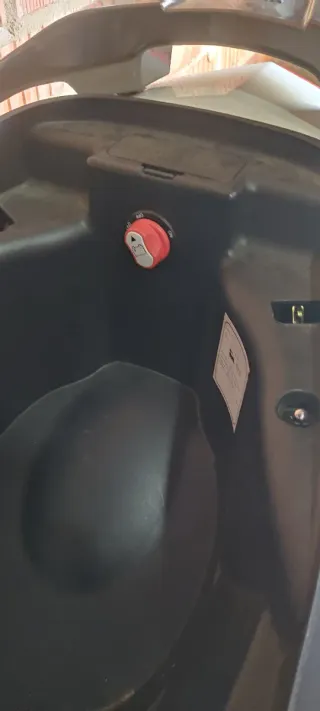 Kymco Superdink 300i Maxi Scooter