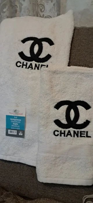 Set Asciugamani Ricamati Chanel Bianco/Nero
