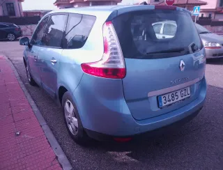 Renault Grand Scenic 2010