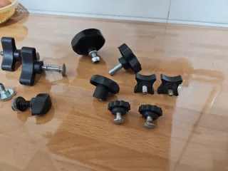 Pomos de apriete varios