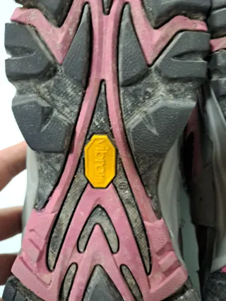 Botas de montaña Boreal mujer en perfecto estado.