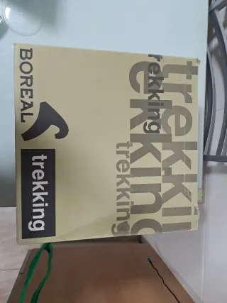 Botas de montaña Boreal mujer en perfecto estado.