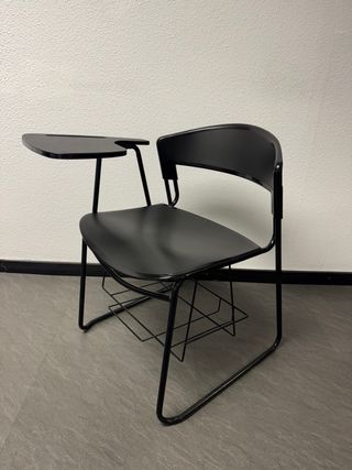 Silla de estudio con pala negra