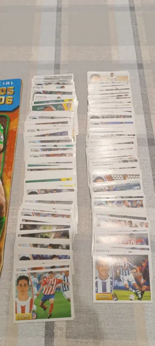 Lote Álbum Liga 2005/06 y Cromos sueltos 2003/04