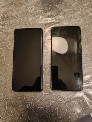 2 Samsung S21 per ricambi