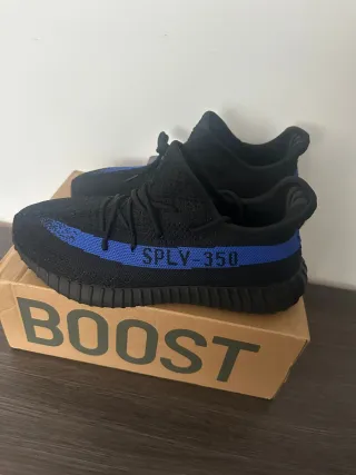 Adidas Yeezy Boost 350 V2