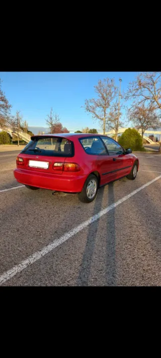 Honda Civic EG4 con 108.000 km, histórico.