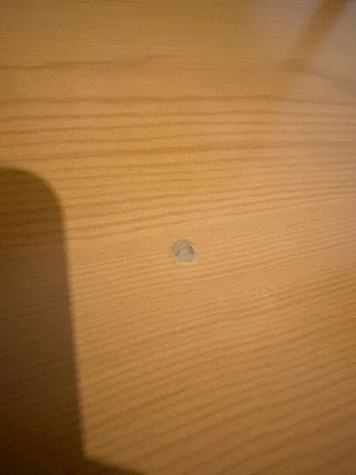 Mueble de madera marrón