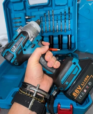 Avvitatore a impulsi 88V con due Batterie Trapano