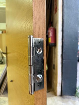 Puerta blindada roble completa