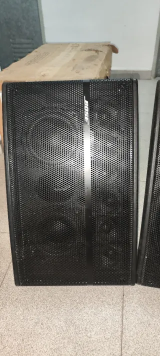 Altavoces Bose 620M
