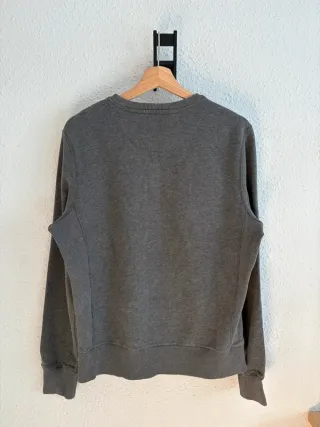Sudadera Nike gris básica cuello redondo hombre