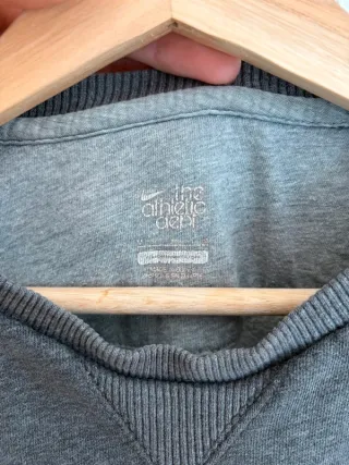 Sudadera Nike gris básica cuello redondo hombre