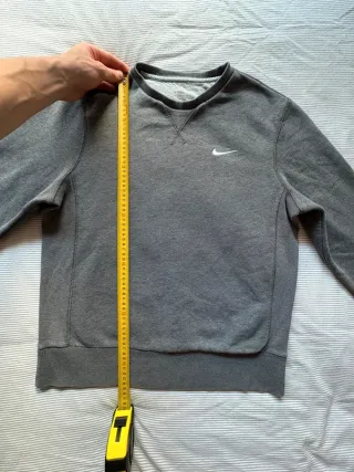 Sudadera Nike gris básica cuello redondo hombre