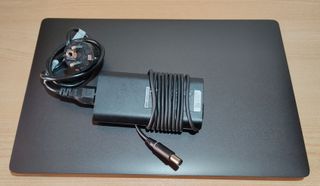 Portátil Dell Latitude 5500. 15'p FULLHD, 750 SSD