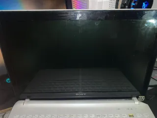 Sony VAIO i3 + Gráfica NVIDIA (Leer anuncio)