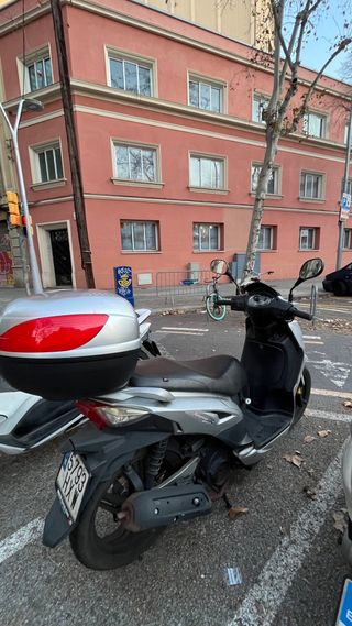 SYM Symphony SR 125 Scooter Plata