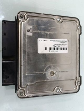 Centralita motor uce opel 55573539 insignia 552902