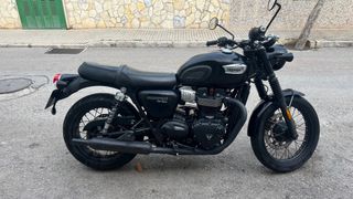 Triumph Bonneville T100 Black Moto