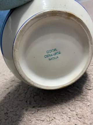 Brocca vintage decorata fiori