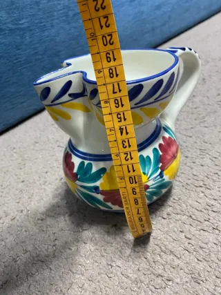 Brocca vintage decorata fiori