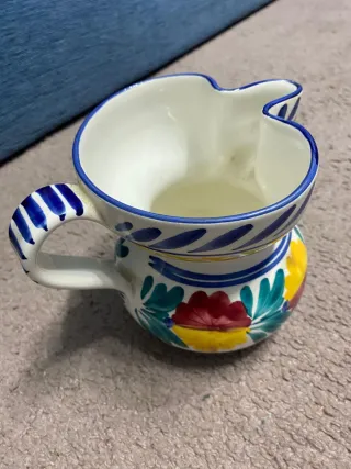 Brocca vintage decorata fiori