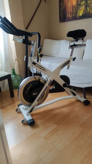 Bicicleta Spinning BH SB2.2 Blanca
