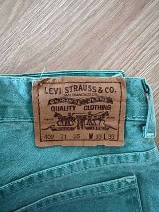 Levi's 402 W33 L36