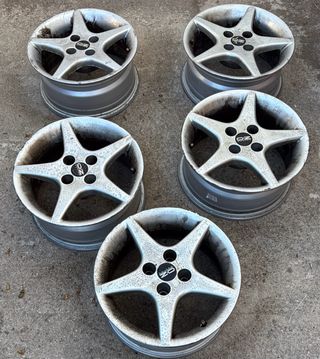 5 Llantas OZ Racing 15 Originales