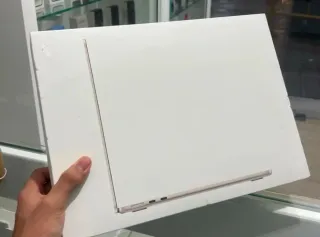 Apple Macbook Air 13 Con Chip M2 256GB +16GB