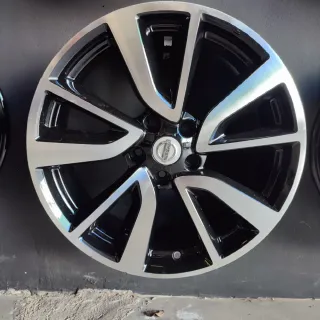 Llantas Nissan