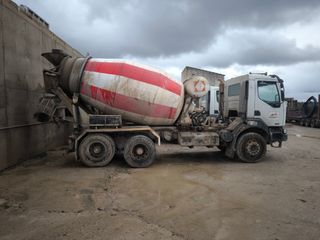 Camión hormigonera
