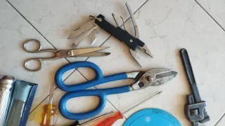 Lotto attrezzi da lavoro e ferramenta