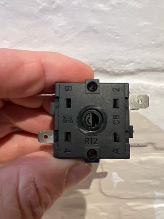 Interruptor Giratorio Calefactor Aceite 16A 250V