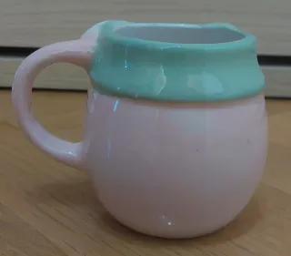 Taza cerámica duende de pascua
