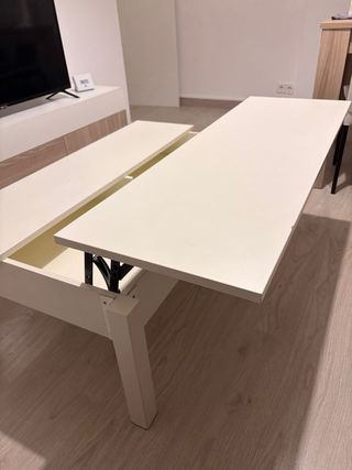 Mesa auxiliar blanca de madera