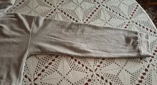 Sudadera gris con capucha T S. Ver medidas