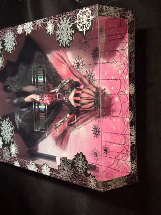 Draculaura Howliday Monster High Edición Invierno