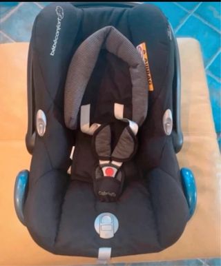 Ovetto /Seggiolino auto Bebeconfort con cappottina