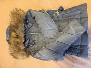 Chaqueta Guess acolchada con cinturón Talla XS