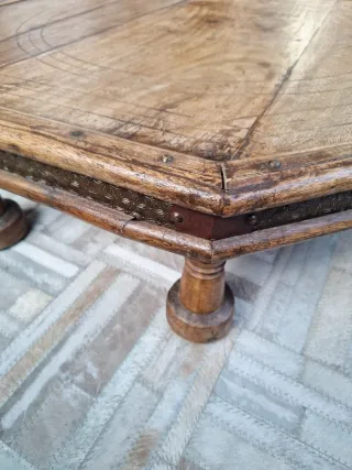 Mesa Antigua Marroquí de Madera. Diseño octogonal.