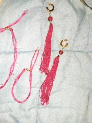 Vestido de fiesta rosa con conjunto a juego