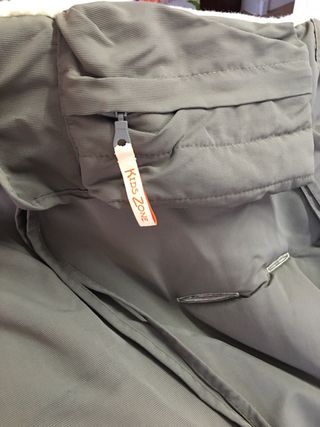 Saco universal para carrito, marca Kids Zone gris.