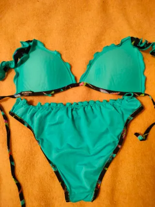 Bikini Calzedonia, Tg. M, Fantasia Pappagalli