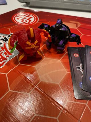 Tablero Bakugan Battle Arena + 2 Bakugan