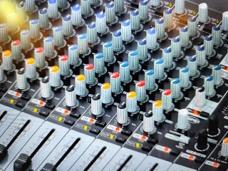 Mesa de mezclas DSP 20 canales 6000W